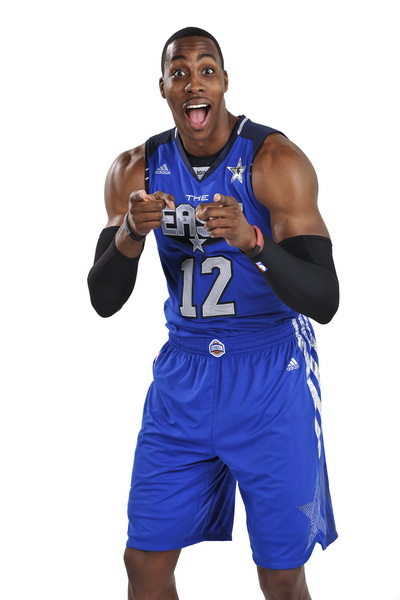 王建民凭借招牌沉球统治赛场，连两年夺下 19 胜，成为亚洲投手在美职的稳定代名词