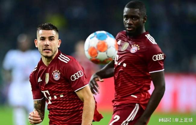 记者：米兰将与莱万经纪人会面讨论转会，伊布支持这一交易