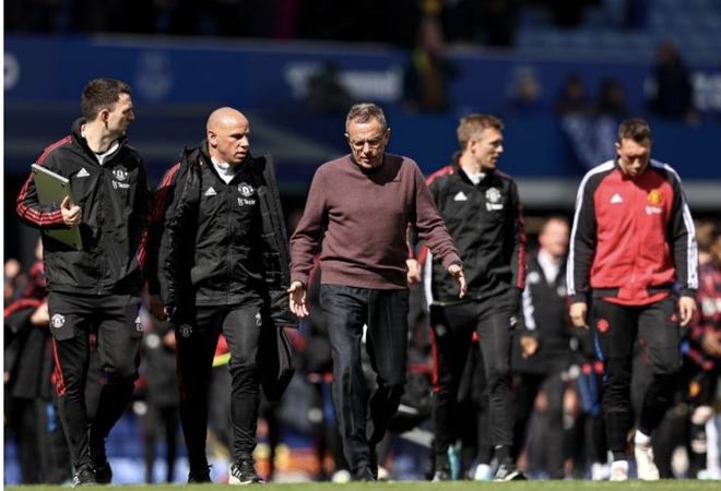 随着湖人遭鱼腩爆冷，快船擒黄蜂，独行侠胜，NBA西部排名出炉！