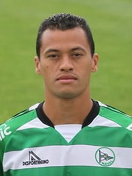 骑士新赛季表现下滑，爆冷输给马刺，主场优势助力取胜，马刺虽缺主力仍保持竞争力。