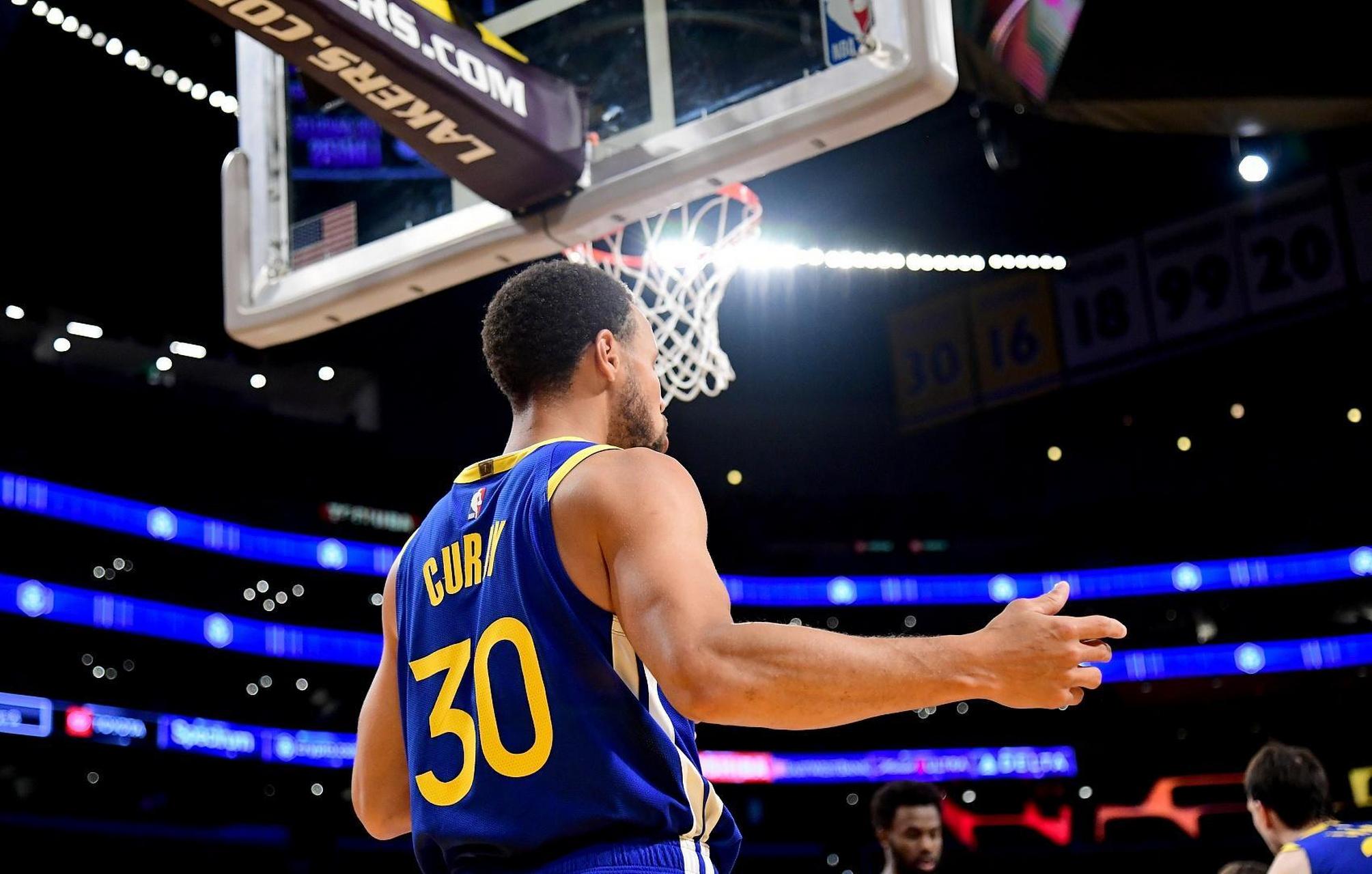 不打了！辽宁男篮被曝裁掉双外援，或输广东队20分以上？